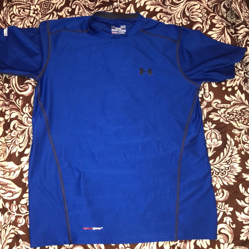 Men’s under armour fitted shirt